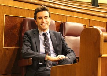 Casares abandona la Ejecutiva Federal del PSOE y se incorpora Eugenia Gómez de Diego