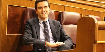 Casares abandona la Ejecutiva Federal del PSOE y se incorpora Eugenia Gómez de Diego