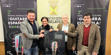 Presentado el II Festival Internacional de Guitarra Española de Torrelavega, que rendirá homenaje a Paco de Lucía