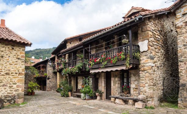 Fuente Dé y Bárcena Mayor, entre los puntos más lluviosos de España este lunes