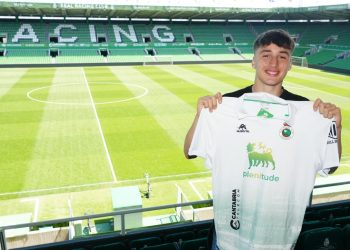 El jugador racinguista Salinas convocado con la Española Sub18