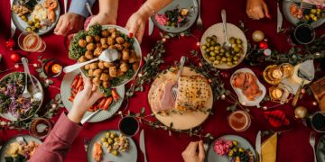 Los españoles ganan entre 3 y 5 kilos durante las fiestas navideñas: ¿cómo evitarlo?