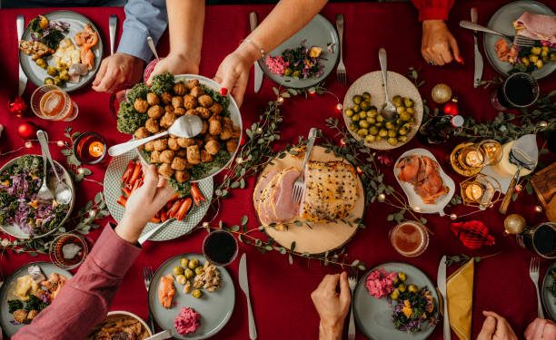 Los españoles ganan entre 3 y 5 kilos durante las fiestas navideñas: ¿cómo evitarlo?