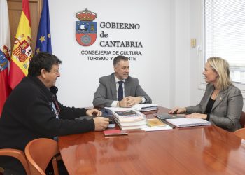 El Gobierno colaborará con Santillana del Mar en la organización de la Asamblea Nacional de los Pueblos más bonitos de España que se celebrará el año que viene