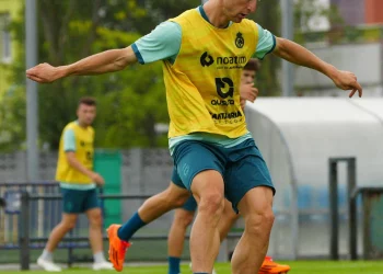 «Tranquilidad, tenemos un buen grupo, buenos jugadores y vamos todos a una»: Javi Castro