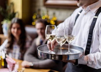 El salario medio bruto en Cantabria sube un 4,32% en 2023, pero sigue siendo el incremento más bajo del país