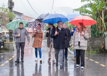 Media inaugura en Ampuero varias actuaciones de mejora del asfaltado con una inversión de más de 130.000 euros