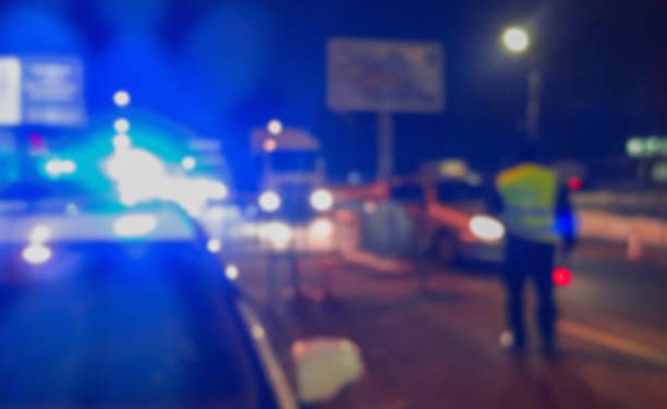 Un joven bajo los efectos del alcohol causa un accidente en la Avda. Juan de la Cosa
