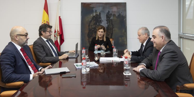 Transportes y el Gobierno de Cantabria acuerdan cofinanciar al 50% la estación intermodal del área logística de La Pasiega