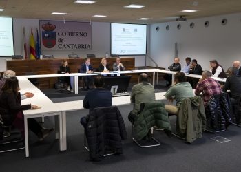 El Gobierno reúne al sector conservero para analizar el estudio de la UC sobre la idoneidad de la IGP de la anchoa