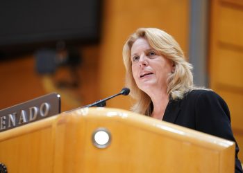 La consejera Susinos defiende en el Senado la exclusión del lobo del LESPRE y una gestión sostenible