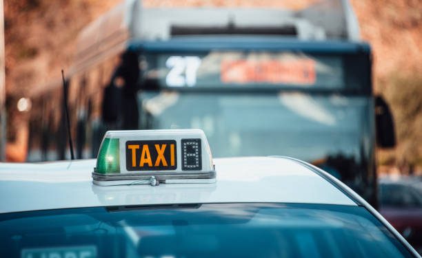 Actualización de tarifas de taxis y aparcamientos subterráneos en Santander para 2025