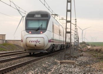 Interrumpida la circulación ferroviaria entre Los Corrales de Buelna y Las Fraguas por un desprendimiento de tierra