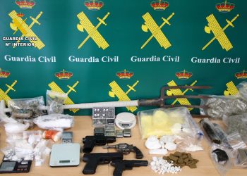 La Guardia Civil desmantela una red de narcotráfico en Santoña y Limpias con 9 detenidos y más de 10.000 dosis intervenidas