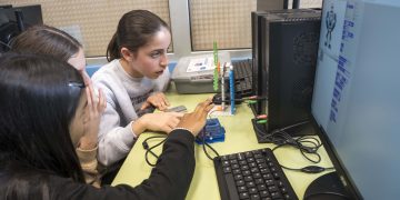 El Ayuntamiento de Camargo impulsa la cultura emprendedora entre más de 200 estudiantes