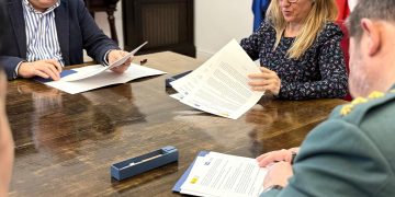 La Guardia Civil y el Colegio de Psicología de Cantabria firman un protocolo pionero para ofrecer atención psicológica a víctimas de accidentes y delitos graves