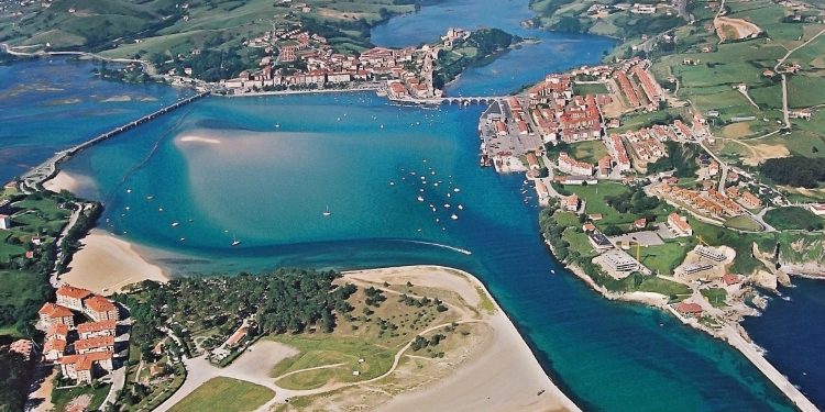 San Vicente de la Barquera registra la temperatura más alta de España y San Roque destaca por el viento