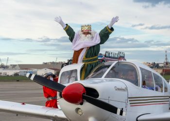 La magia de los Reyes Magos brilla en Cantabria a pesar del viento y contratiempos