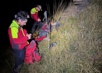 Rescatadas dos senderistas de 52 y 49 años enriscadas en Val de Asón