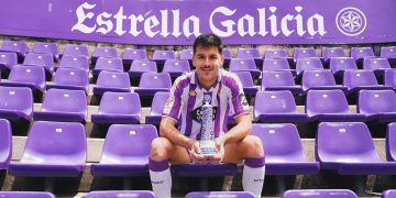 El Racing de Santander busca reforzar su centro del campo con la cesión de Víctor Meseguer del Real Valladolid