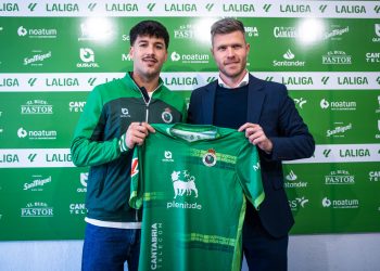 Víctor Meseguer: «El Racing tiene calidad y puede conseguir victorias con regularidad»