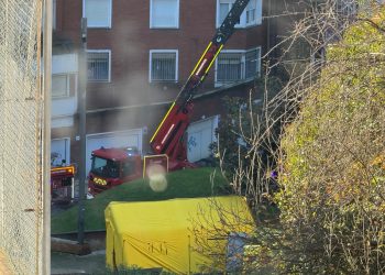 Trágico incendio en la calle Juan de la Cosa de Santander deja dos muertos y varios heridos