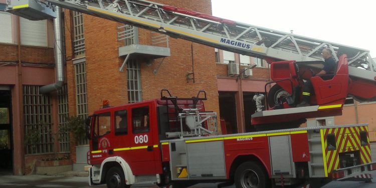 El Gobierno de Cantabria refuerza la seguridad en Liébana con la nueva autoescala de bomberos