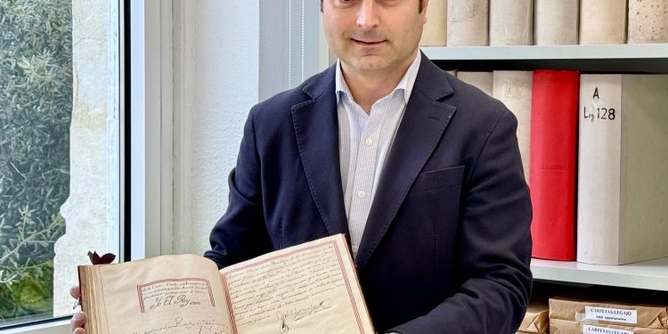 El Archivo Municipal de Santander aumenta un 27,6% las consultas en 2024, alcanzando más de 10.000 expedientes