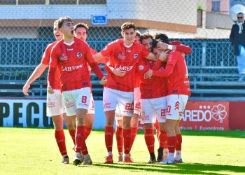 Cántabros en Segunda Federación: alegría en Laredo y Escobedo, desazón en Gimnástica y Rayo