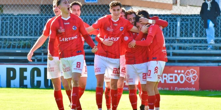 Cántabros en Segunda Federación: alegría en Laredo y Escobedo, desazón en Gimnástica y Rayo