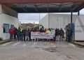 La plantilla de Altadis en Entrambasaguas inicia una huelga general indefinida por falta de personal