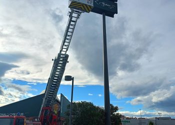 El viento deja un reguero de incidencias en Cantabria durante el domingo de Reyes 