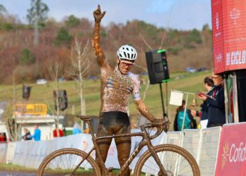 Isaac Suárez suma un nuevo título nacional en máster 40 de ciclocross