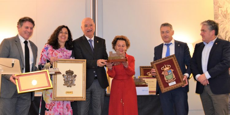 María Teresa Rodríguez Sainz-Rozas, presidenta de honor de Galletas Gullón, recibe el Premio Pantortilla de Oro 2025