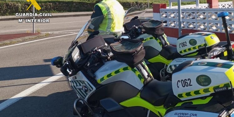 Investigada una joven en Cantabria por usurpación de identidad y conducir sin permiso