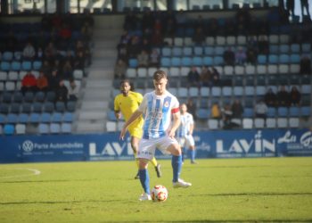 La Real Sociedad Gimnástica viaja a Luanco con urgencia por los puntos en su lucha por la permanencia