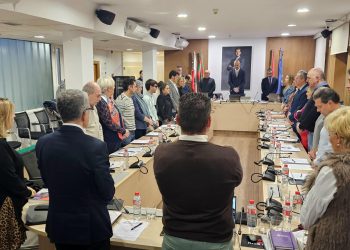El Pleno de Torrelavega rinde homenaje a Roberto Peón y aprueba varias iniciativas clave para el municipio
