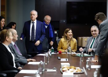 Buruaga respalda la ampliación de Norcantabric en Ramales con una inversión de 20 millones de euros