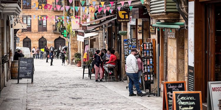 El próximo 15 de enero arranca una nueva edición de ‘Comillas Vale por Cinco’ donde se repartirán 800 bonos de 5 euros