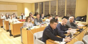 Izquierda Unida advierte que el acuerdo UE-Mercosur será un «duro golpe» para el sector primario en Cantabria