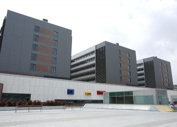 El herido grave del accidente en Turieno evoluciona favorablemente y sale de la UCI