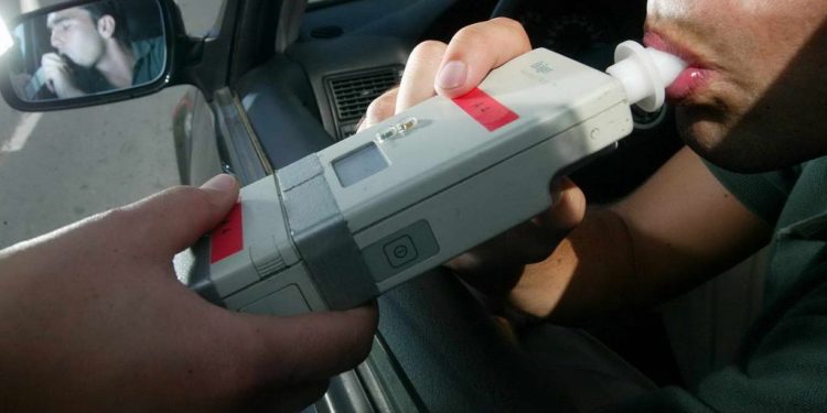 Un conductor de 72 años da positivo en alcoholemia en Santander