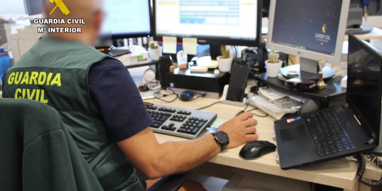 La Guardia Civil alerta sobre una nueva oleada de estafas del “falso hijo en apuros” en Cantabria