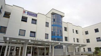 Polémica en el Hospital de Laredo por cambios en el área quirúrgica