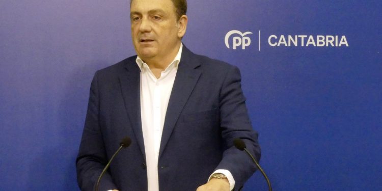 El PP acusa al Gobierno de Sánchez de usar las pensiones como «arma política» para pactar con sus socios