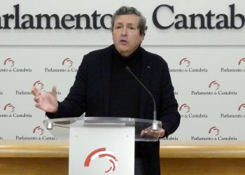 El PP de Cantabria propone celebrar los 50 años de la Constitución en lugar de actos sobre la muerte de Franco