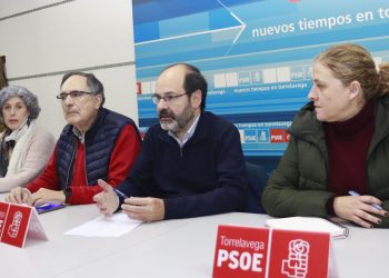 El PSOE de Torrelavega critica al PP por votar en contra de la subida de las pensiones
