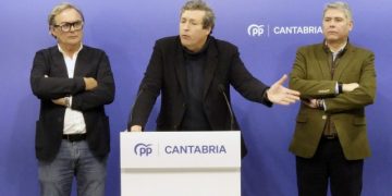 El PP de Cantabria critica a Sánchez: “Jamás dialoga con el PP, pero se arrastra con Puigdemont”