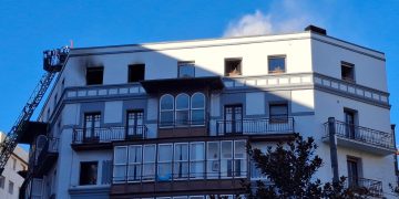 El estado de Domingo Moro sigue siendo grave tras el incendio de la calle Juan de la Cosa en Santander