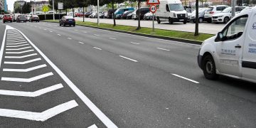 Una niña de 3 años y un conductor de 39 resultan heridos en un accidente en Marqués de la Hermida en Santander